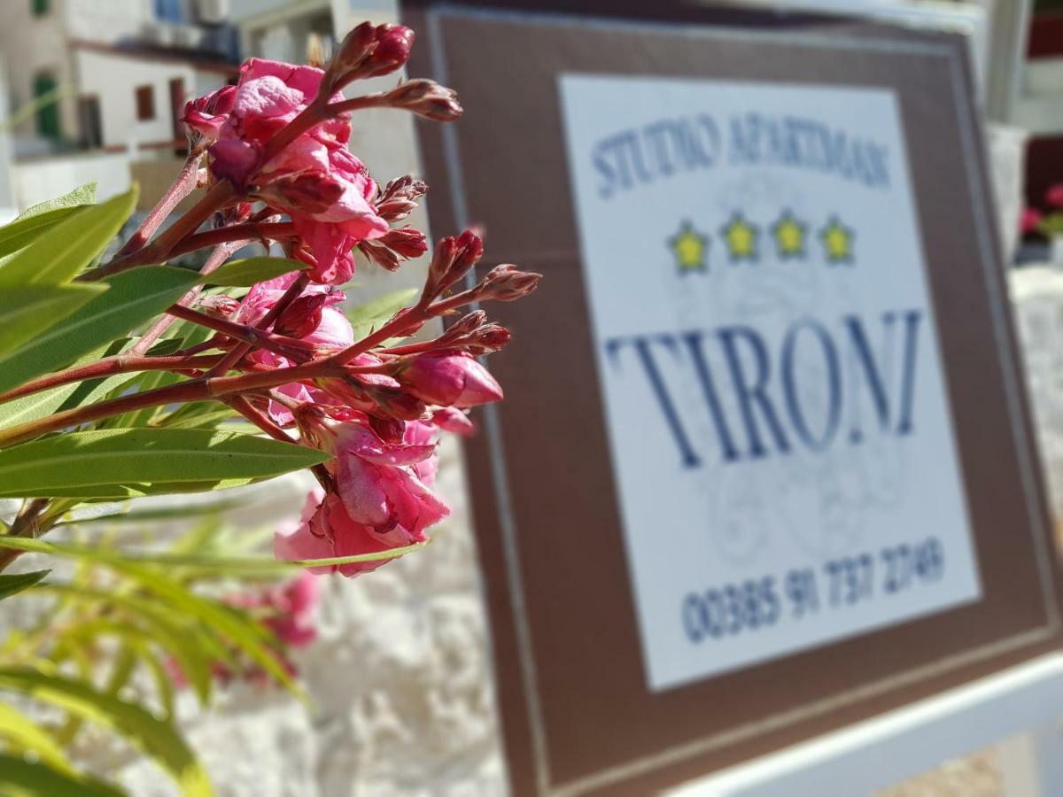 Studio Tironi Trogir Exterior foto